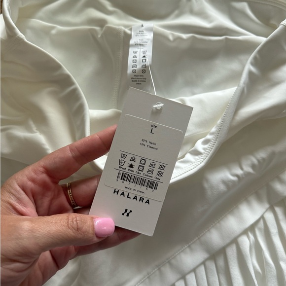 Halara Skort - Picture 2 of 3